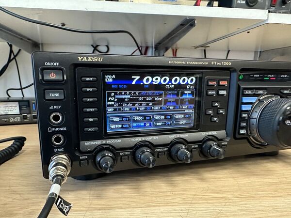 YAESU FT DX 1200 HF E 50 MHZ ALL MODE OTTIMO CON IMBALLO