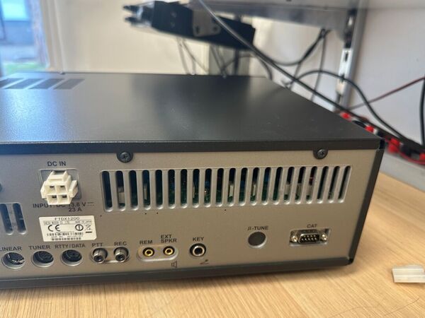 YAESU FT DX 1200 HF E 50 MHZ ALL MODE OTTIMO CON IMBALLO