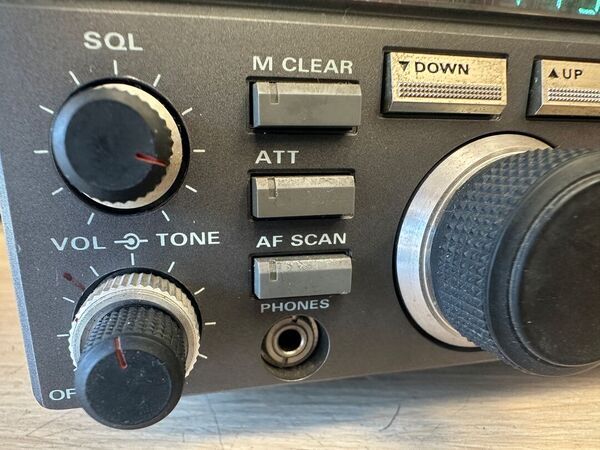 YAESU FRG 9600 RICEVITORE SCANNER DA 60 A 905 MHZ ALL MODE OTTIMO
