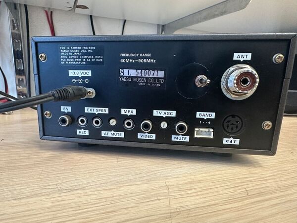 YAESU FRG 9600 RICEVITORE SCANNER DA 60 A 905 MHZ ALL MODE OTTIMO