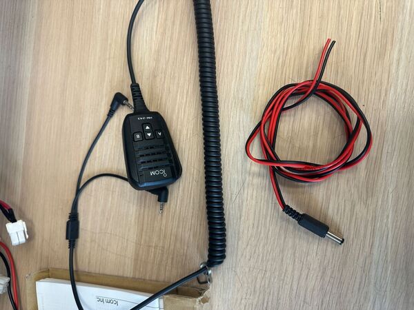 ICOM IC 705 QUADRIBANDA ALL MODE COME NUOVO CON IMBALLO