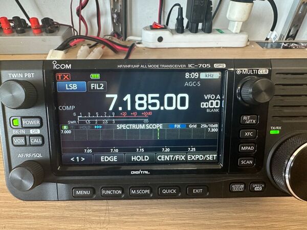 ICOM IC 705 QUADRIBANDA ALL MODE COME NUOVO CON IMBALLO