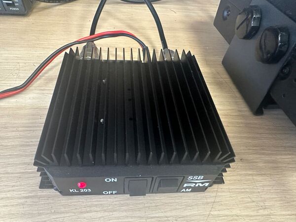 RM ITALY KL 203 LINEARE STATO SOLIDO DA 25 A  29,7  MHZ 100 WATT COME NUOVO CON IMBALLO