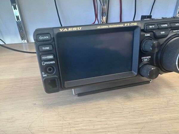 YAESU FT 710 AESS HF E 50 MHZ ALL MODE OTTIMO CON IMBALLO