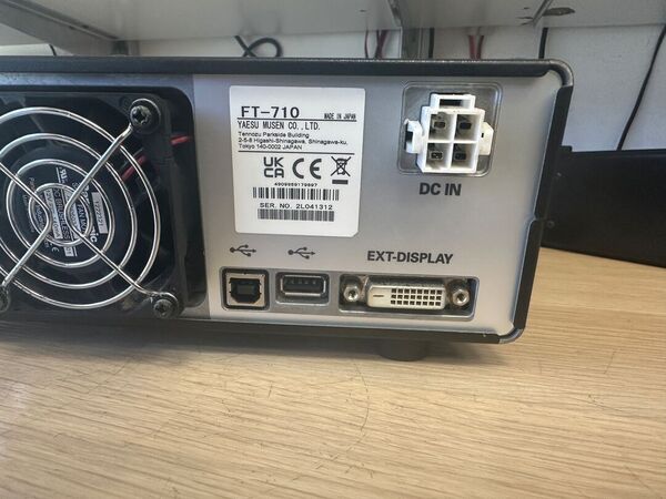 YAESU FT 710 AESS HF E 50 MHZ ALL MODE OTTIMO CON IMBALLO