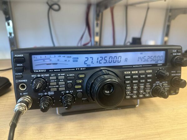 YAESU FT 847 QUADRIBANDA ALL MODE OTTIMO