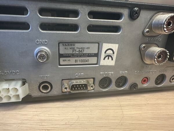 YAESU FT 847 QUADRIBANDA ALL MODE OTTIMO