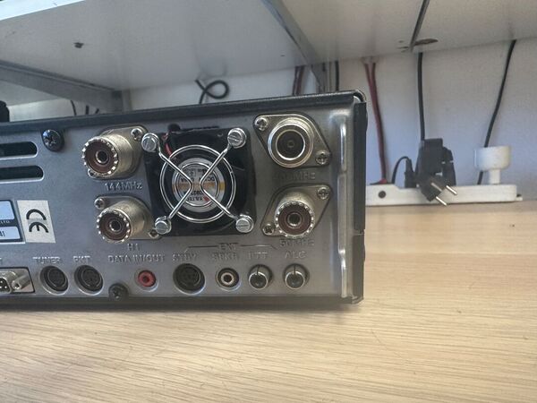 YAESU FT 847 QUADRIBANDA ALL MODE OTTIMO