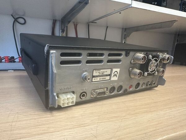 YAESU FT 847 QUADRIBANDA ALL MODE OTTIMO
