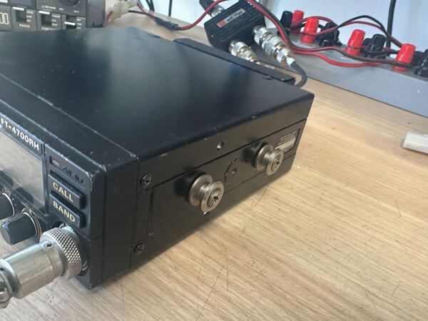 YAESU FT 4700 RH BIBANDA VEICOLARE LEGGI BENE