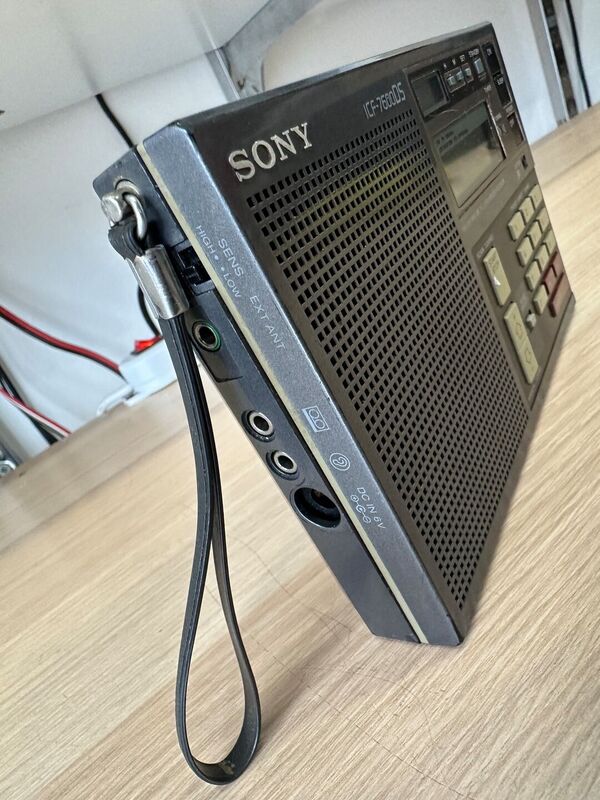 SONY ICF 7600 DS RICEVITORE 	0.153-30 / 76-108 MHz ALL MODE CON SSB OTTIMO