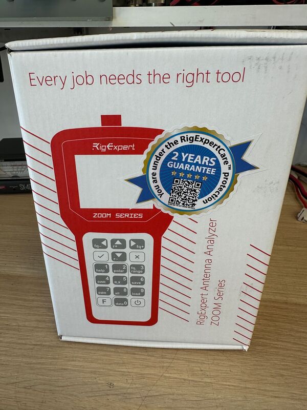 RIGEXPERT AA 55 ZOOM ANALIZZATORE DI ANTENNA DA 0 A 55 MHZ  A COLORI COME NUOVO  CON IMBALLO