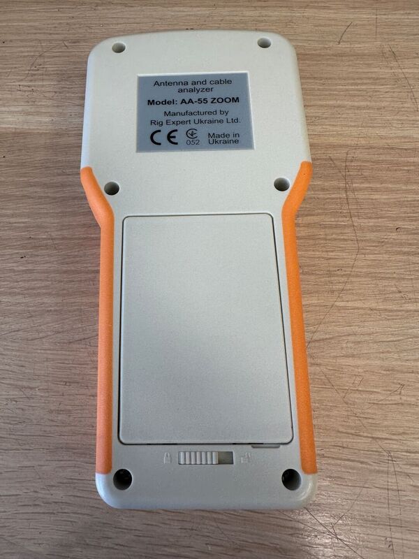 RIGEXPERT AA 55 ZOOM ANALIZZATORE DI ANTENNA DA 0 A 55 MHZ  A COLORI COME NUOVO  CON IMBALLO