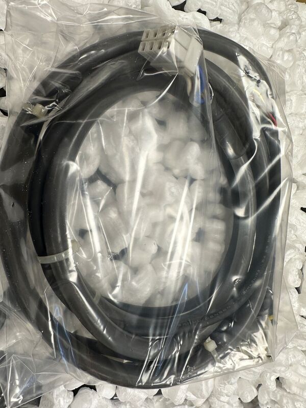 YAESU  QUADRA SYSTEM VL-1000 LINEARE STATO SOLIDO CON AT TUNER HF E 50 MHZ ULTIME SERIE COME NUOVO CON VP-1000 GARANZIA CSY AND SON CON IMBALLI