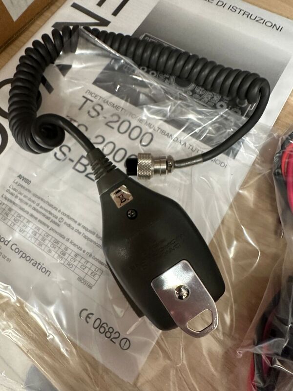 KENWOOD TS 2000 X PENTABANDA HF 50 144 430 1200 MHZ ECCELLENTE STATO DOPPIO IMBALLO GARANZIA CSY AND SON UN ANNO