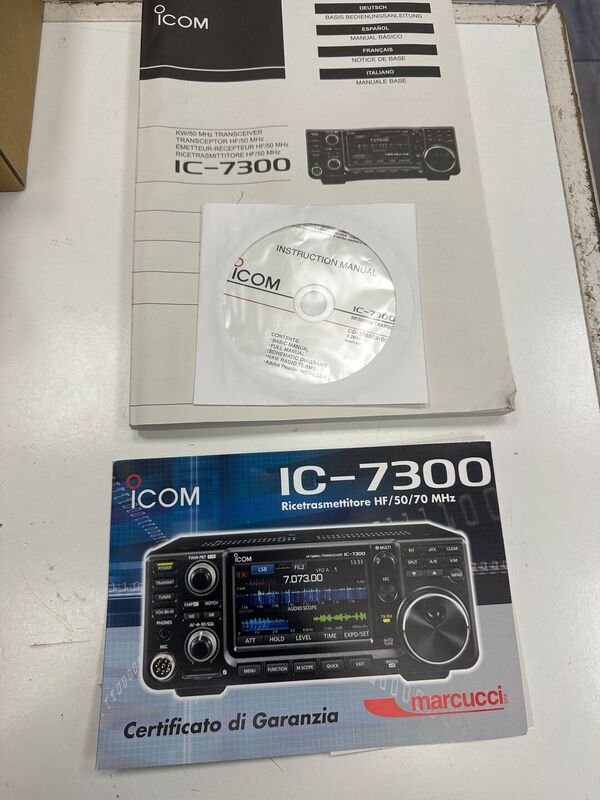 ICOM IC 7300 HF E 50 MHZ ALL MODE OTTIMO CON IMBALLO