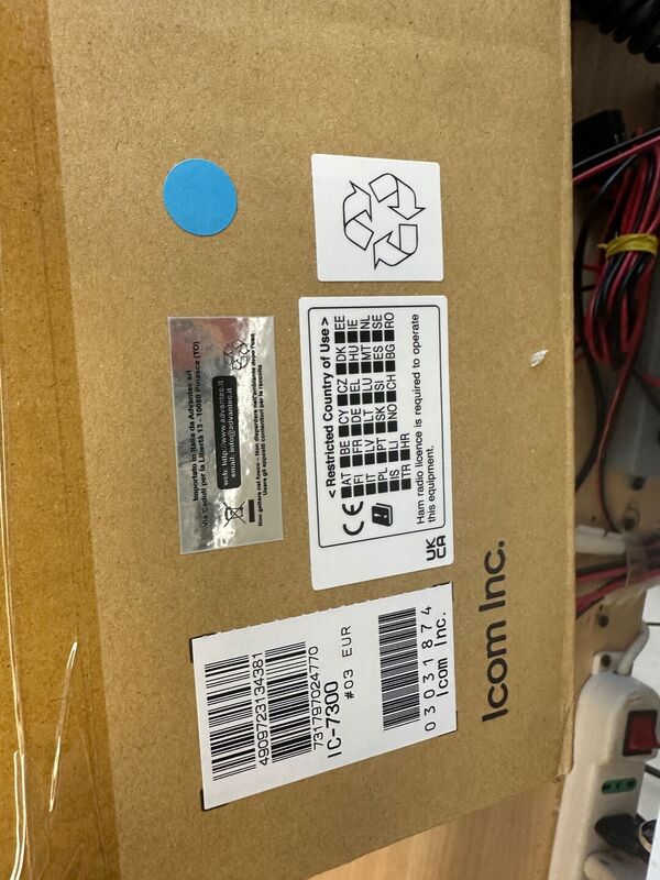 ICOM IC 7300 HF E 50 MHZ ALL MODE COME NUOVO LUGLIO 2025 GARANZIA RESIDUA OLTRE 4 ANNI ADVATEC ITALIA CON IMBALLO