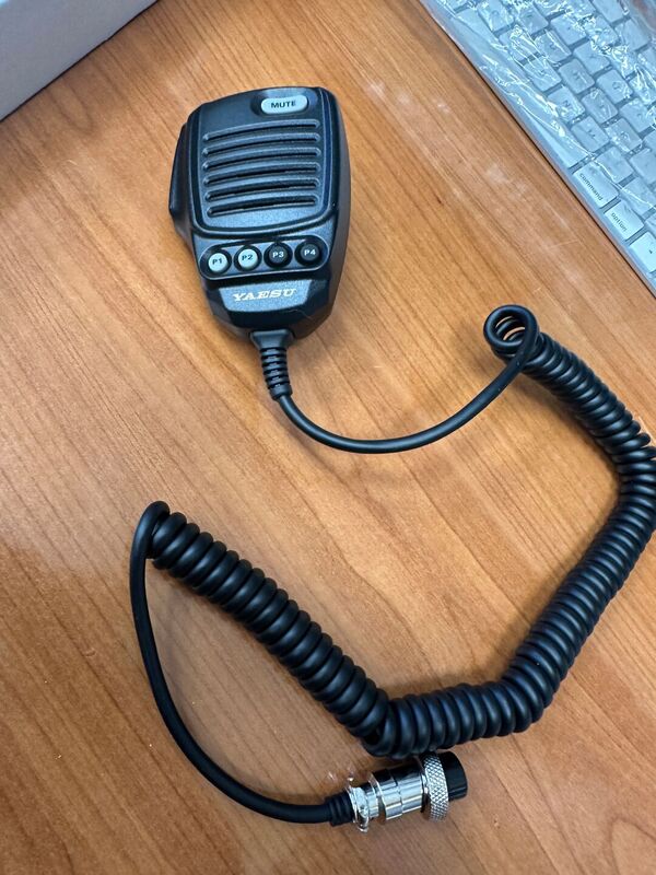 YAESU FT DX 101 MP HF E 50 MHZ ALL MODE CON FPS-101 ALIMENTATORE SPAKER 200 WATT OTTIMO CON IMBALLO E GARANZIA CSY AND SON