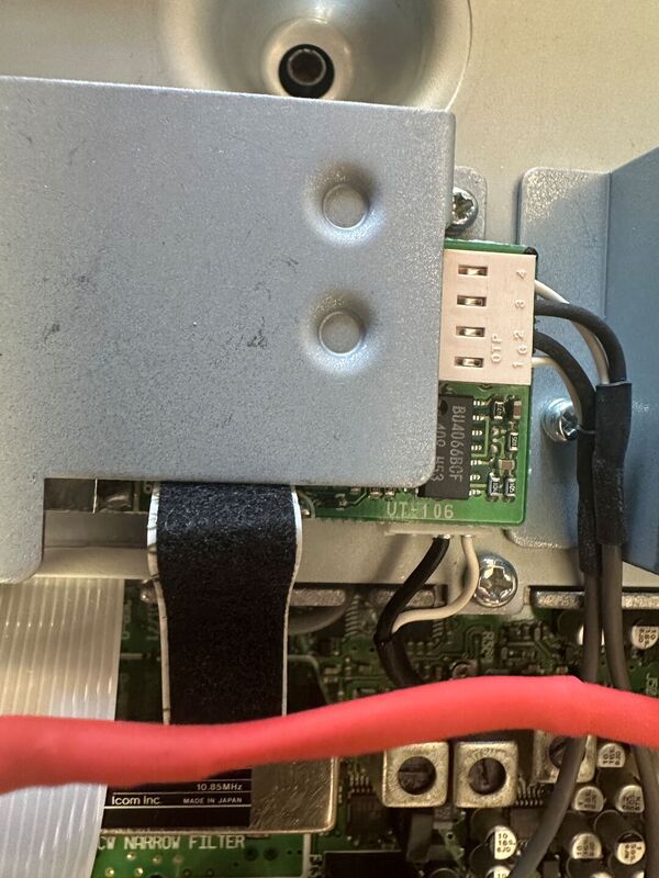 ICOM IC 910 H BIBANDA VHF E UHF ALL MODE OTTIMO CON DSP CONVERTITORE PER SDR