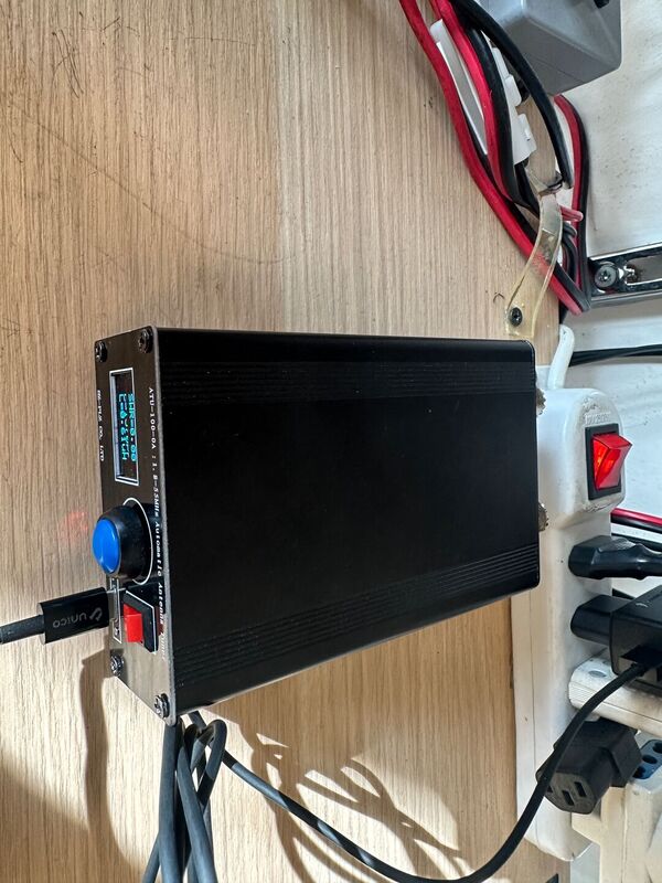 ATU 100 ACCORDATORE AUTOMATICO HF E 50 MHZ OTTIMO