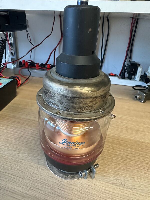 Jennings UCSXF-1200-10S Vacuum Variable Capacitor 25-1200 pF @ 10 KV NON TESTATO