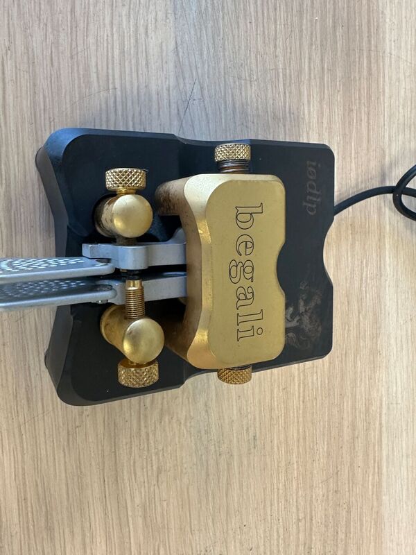 BEGALI LEONESSA DUAL PADDLE KEYS COME NUOVO CON SIGLA E DEDICA