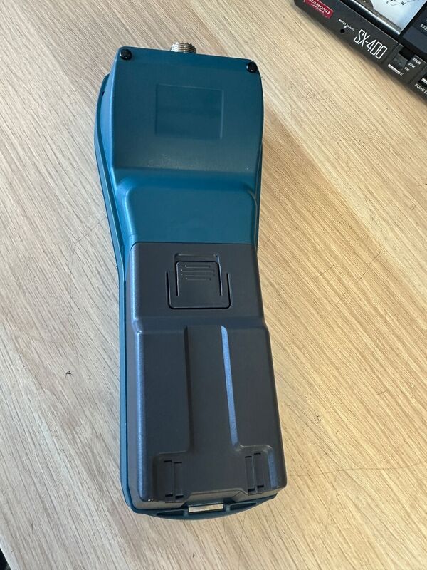 RIG EXPERT AA 200  ANALIZZZATORE D'ANTENNA DIGITALE DA 0 A 200 MHZ OTTIMO CON CUSTODIA