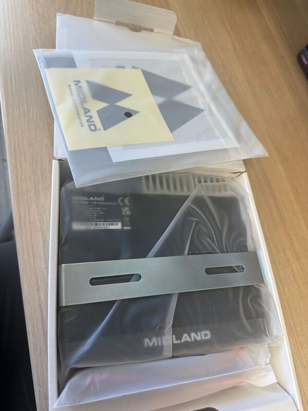 MIDLAND 8001 PRO CB HF ALL MODE COME NUOVO ACQUISTATO 16 APRILE 2026 CON IMBALLO