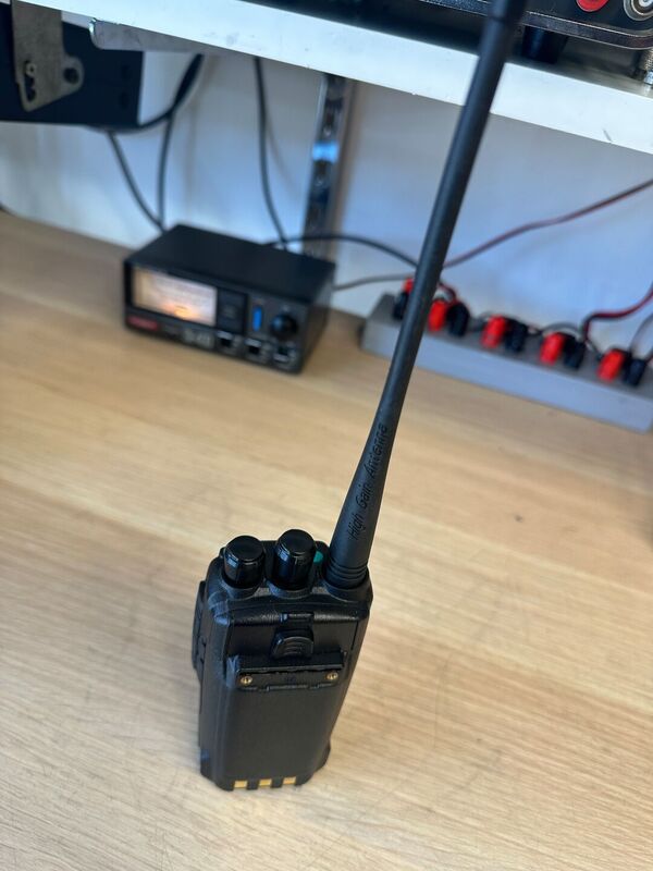 ANYTONE AT D 878 UV II PLUS BIBANDA PORTATILE ANALOGICO DIGITALE DMR COME NUOVO CON IMBALLO