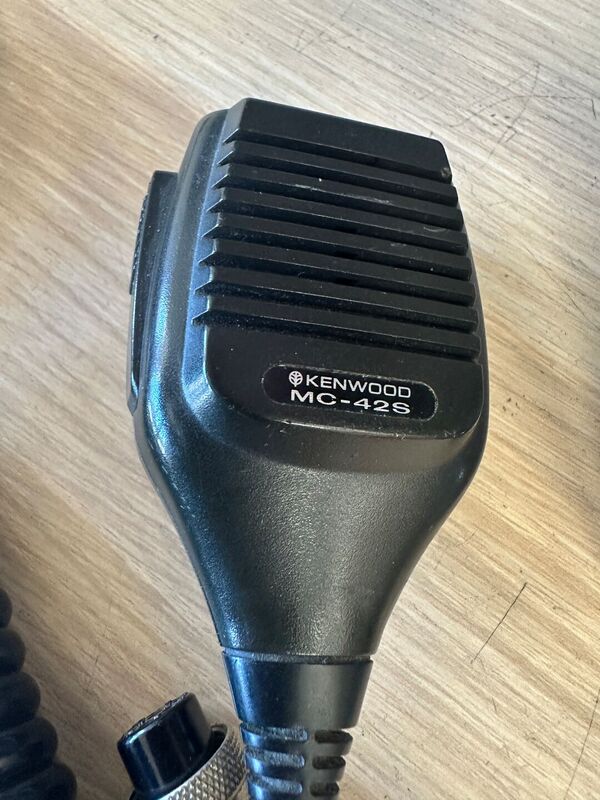 KENWOOD TS 711 VHF ALL MODE ALIMENTAZIONE A 220 V OTTIMO