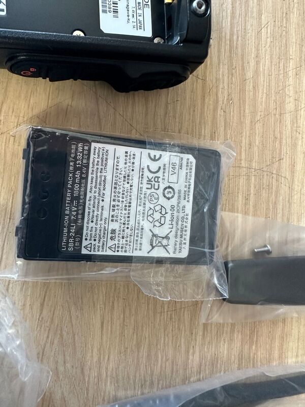YAESU FT 70 DR/DE BIBANDA 144 430 PORTATILE ANALOGICO DIGITALE C4FM COME NUOVO DA DEMO IMBALLO E GARANZIA CSY AND SON UN ANNO
